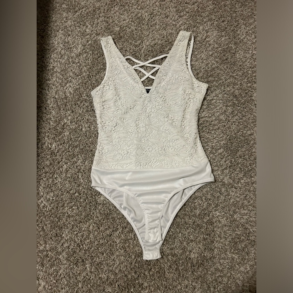 Lace bodysuit. Size medium